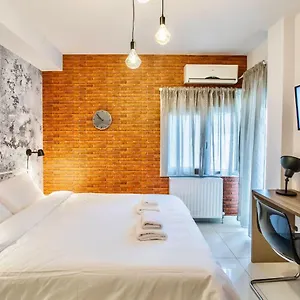 https://halu-stylish-city-center-studios.hotels-of-thessaloniki.com